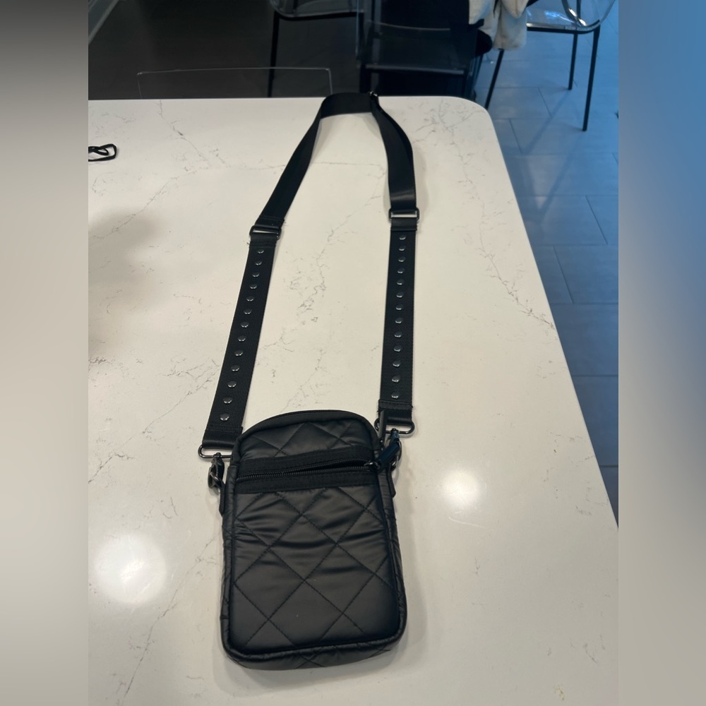 Haute shore cross body phone case black